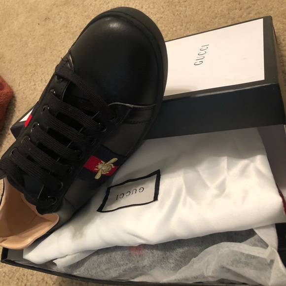 gucci black ace bee sneakers
